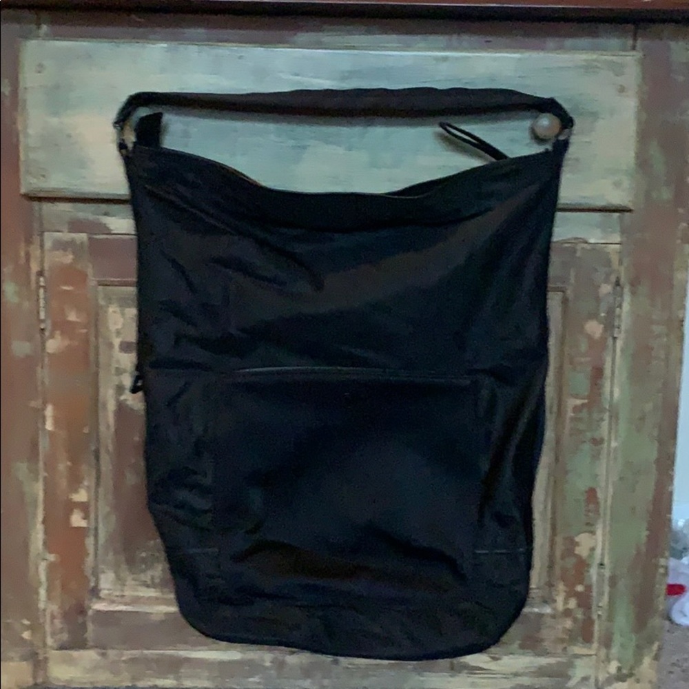 Lululemon large black everything bag